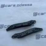 TESLA Model Y Кронштейн передний бампер/крыло RH 1493771-00-B