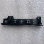 Кріплення переднього бампера ліве (крило-бампер) Ford Escape MK3 2017-2019 (GJ5Z-17C947-AB)