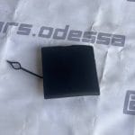 Заглушка буксирного крюка переднего бампера Nissan Rogue Sport 2017-2019 (622A0-6MA0H)