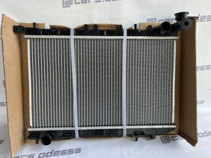 Радиатор охлаждения двигателя Nissan Almera (1996) 1.4