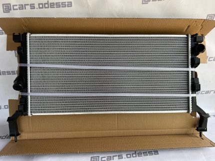 Радиатор охлаждения двигателя Renault Laguna (2008) 2.0 dCi — 214100004R