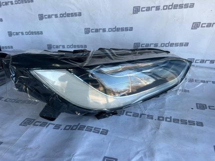 Фара правая Tesla Model X 2016–2019 (1034319-00-C)