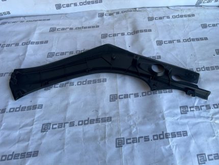 Накладка под капот боковая левая Tesla Model X 2016–2019 (1036236-00-G)