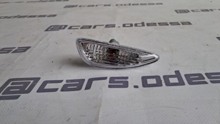 Указатель поворота правый Hyundai Sonata (2014–2017) — 92304-1R010